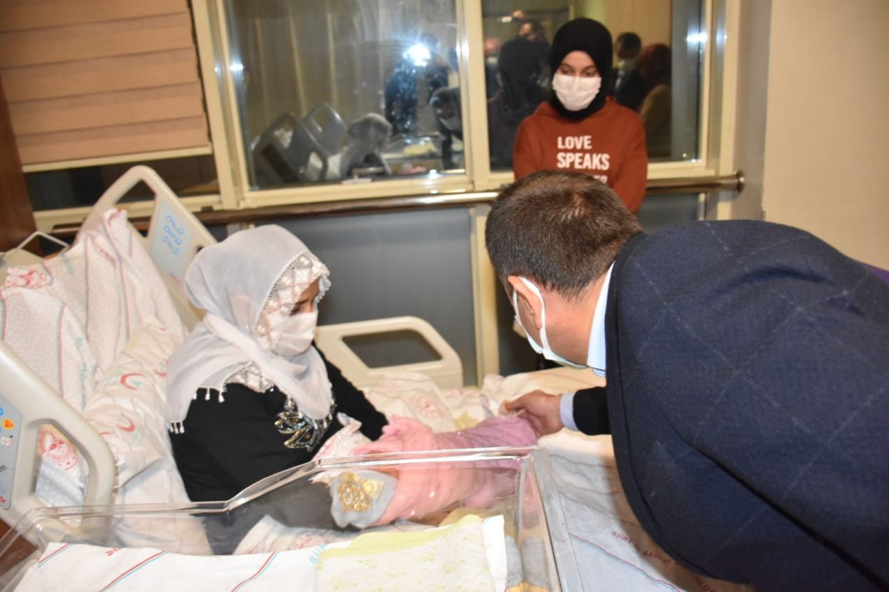 Civan Ali, Ecmel Mina, Kayra, Yağmur... 12