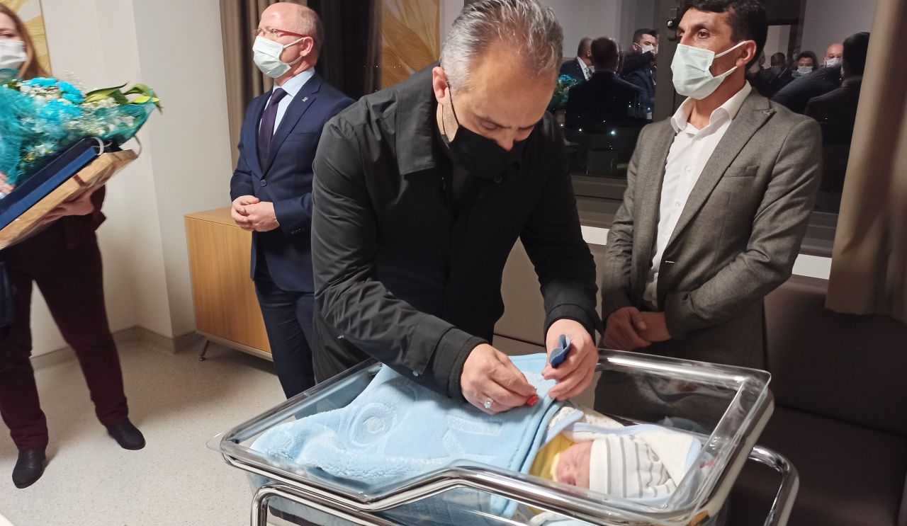 Civan Ali, Ecmel Mina, Kayra, Yağmur... 18