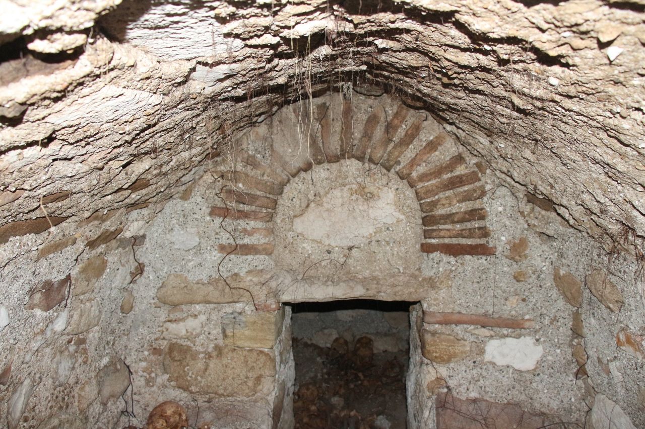 Tokat'ta Roma dönemine ait olduğu tahmin edilen toplu mezar bulundu 5