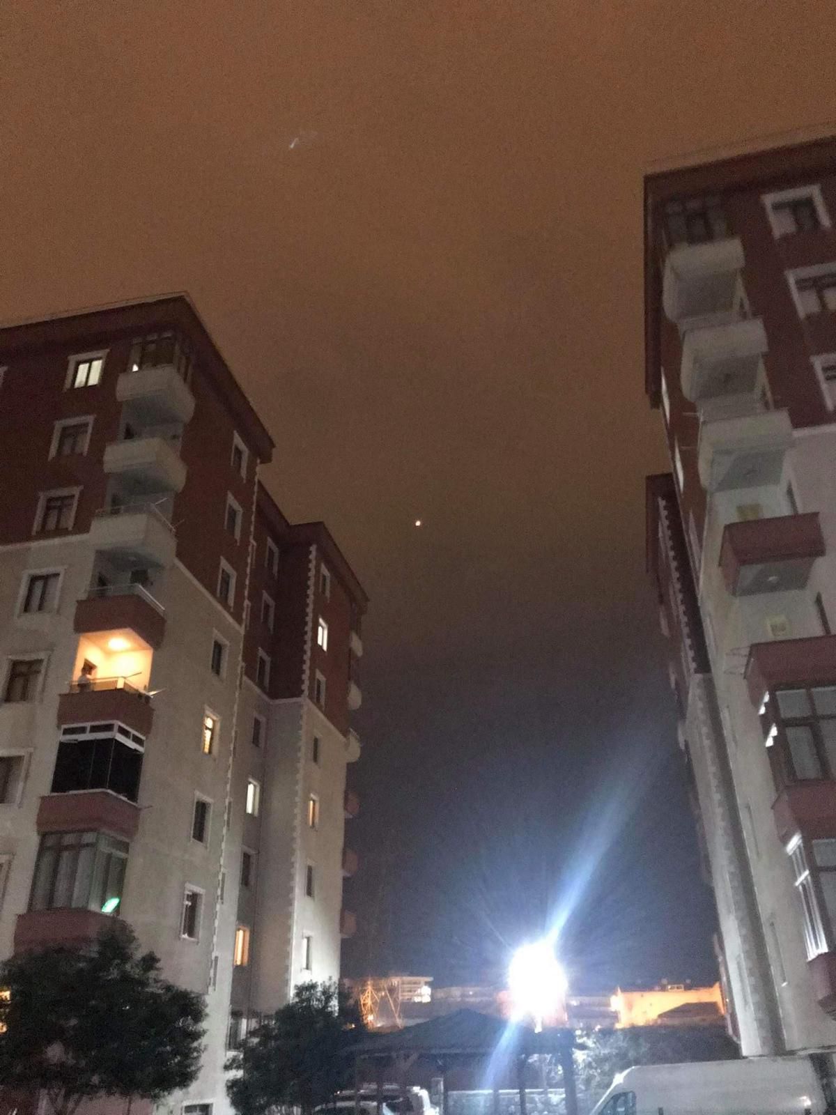İstanbul'un üzerinden 2 UFO geçti 14