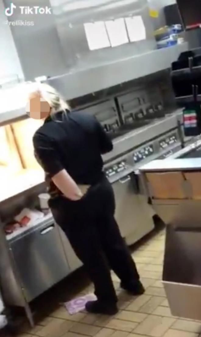 Ünlü fast food zinciri mutfağında iğrenç olay 3