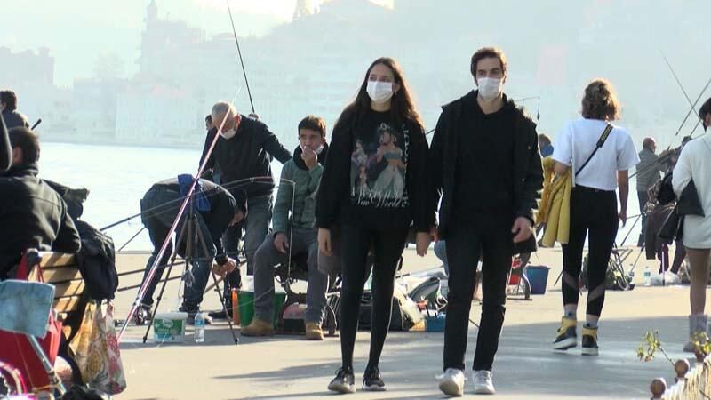 İstanbul'da caddeler sahiller doldu taştı! 3