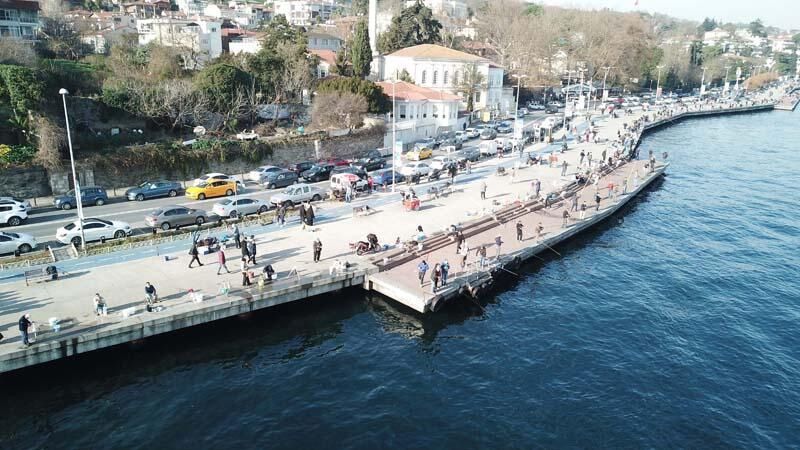 İstanbul'da caddeler sahiller doldu taştı! 4