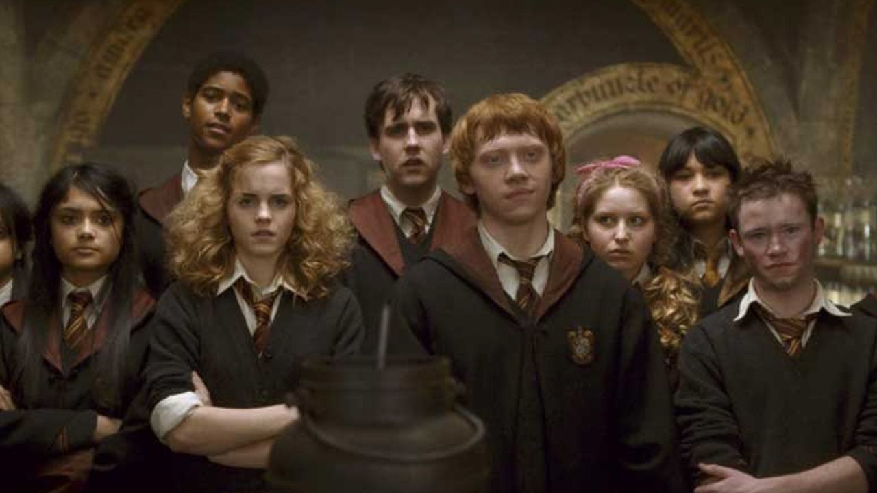 Harry Potter'ın yıldızı Jessie Cave'in 3 aylık bebeği koronavirüse yakalandı! 6