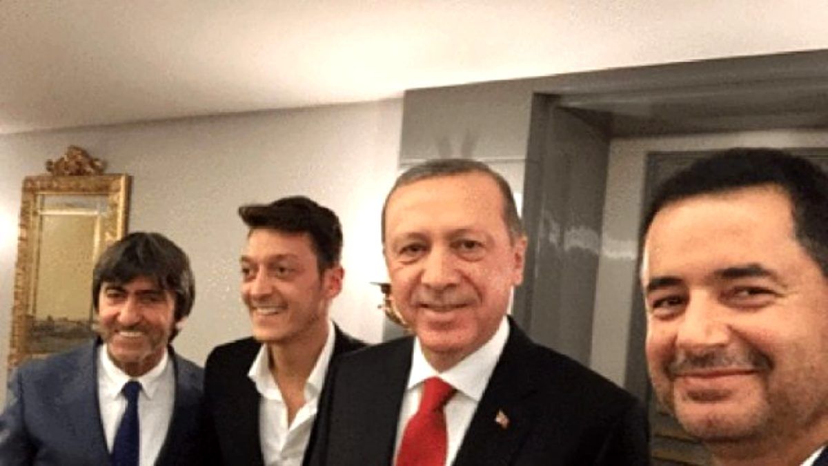Mesut Özil bombası Ada basınını da sarstı 3