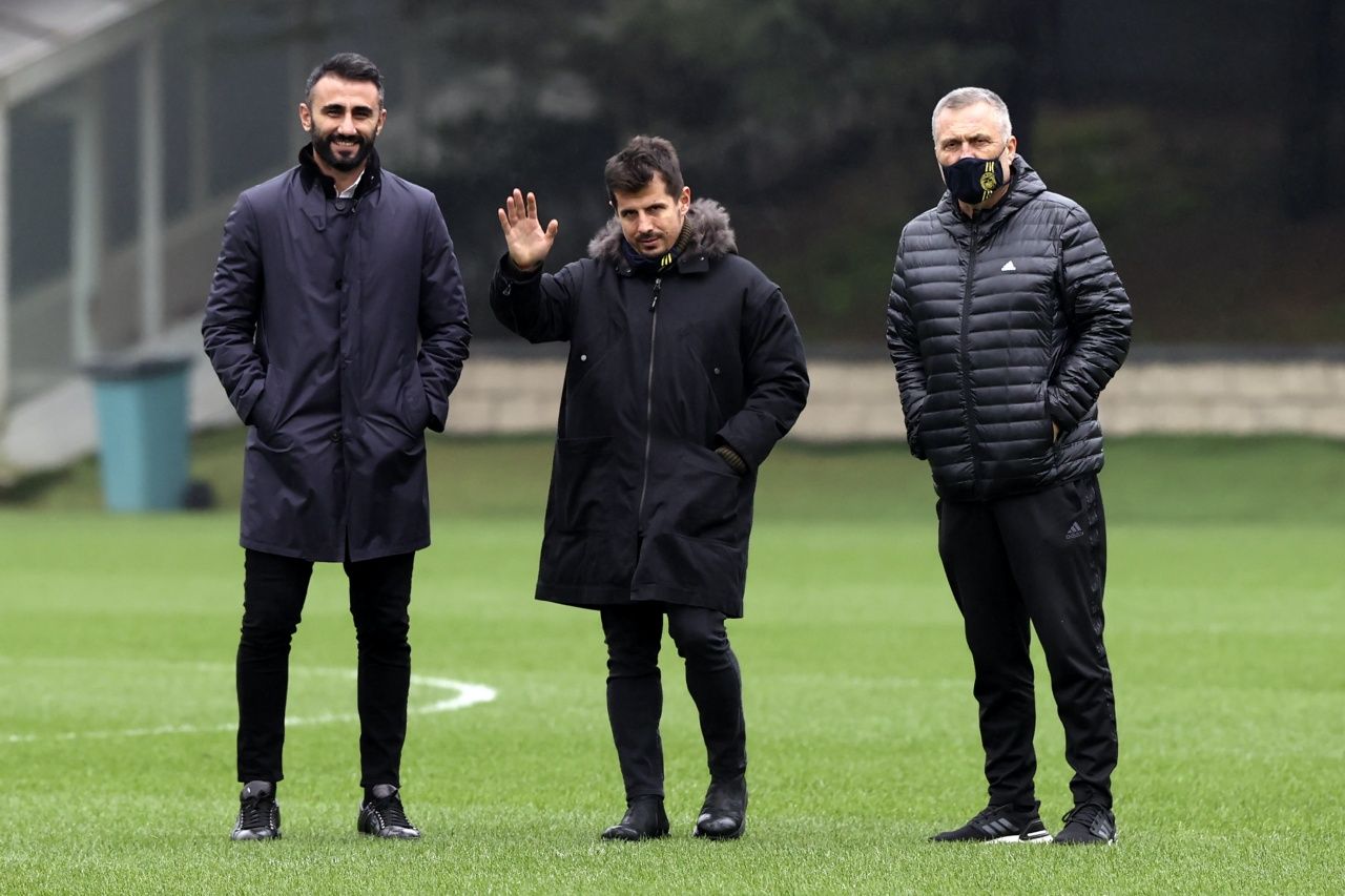 Emre Belözoğlu: Mesut Özil çok yakın! 1