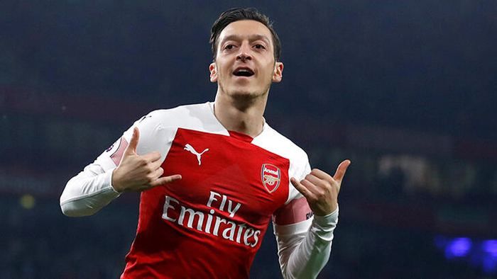 Emre Belözoğlu: Mesut Özil çok yakın! 2