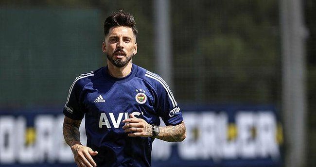 Emre Belözoğlu: Mesut Özil çok yakın! 10