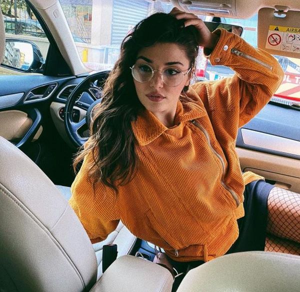 Hande Erçel araba pozlarını paylaştı! Kerem Bürsin o haberleri ti'ye aldı... 3