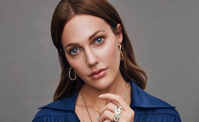 İkinci kez annelik sevinci yaşayan Meryem Uzerli kızının yüzünü ilk kez gösterdi! 11