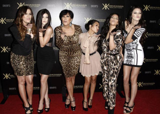 Kim Kardashian'dan cesur pozlar! 12