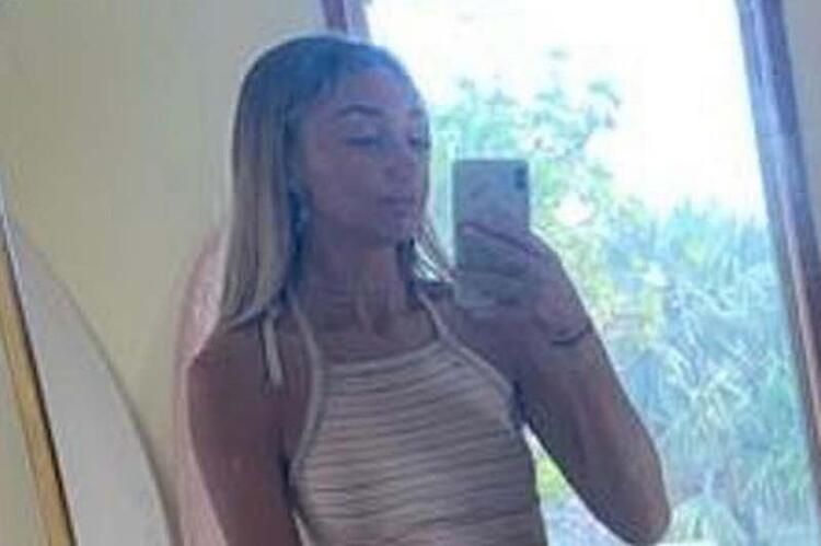 Tişörtü yüzünden uçağa alınmadı 3