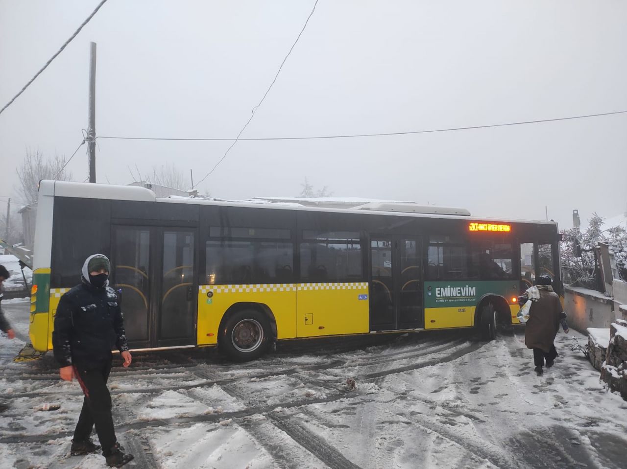 İstanbul'da yoğun kar yağışı başladı 5