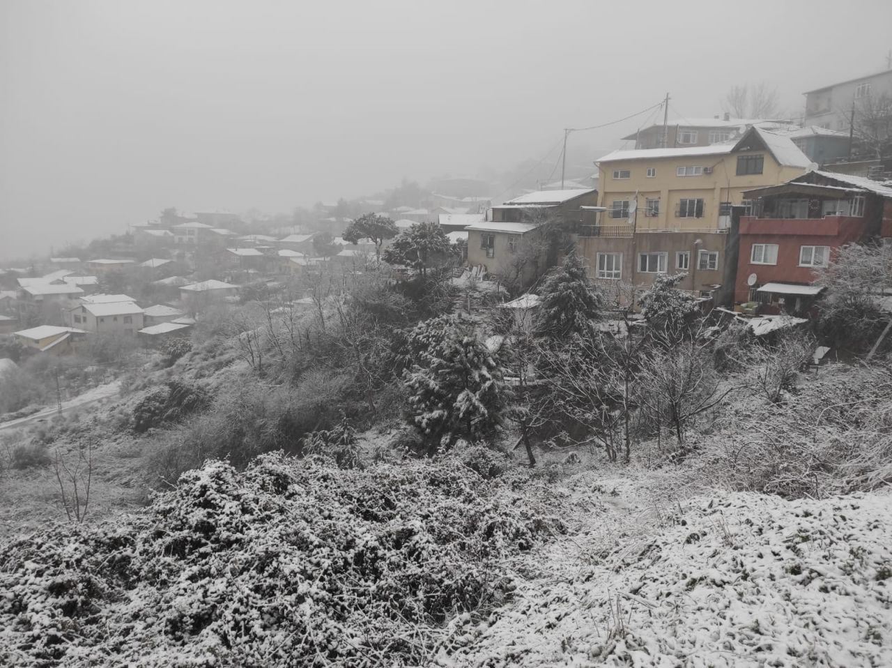 İstanbul'da yoğun kar yağışı başladı 17