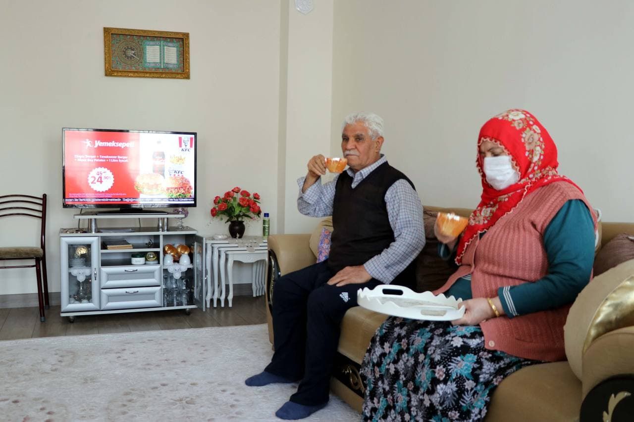 Elazığ'ın bir yıl öncesi bir yıl sonrası 10