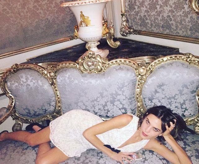 Daisy Lowe: Fotoğrafçım beni yatak odasına götürüp cinsel organını gösterdi... 6