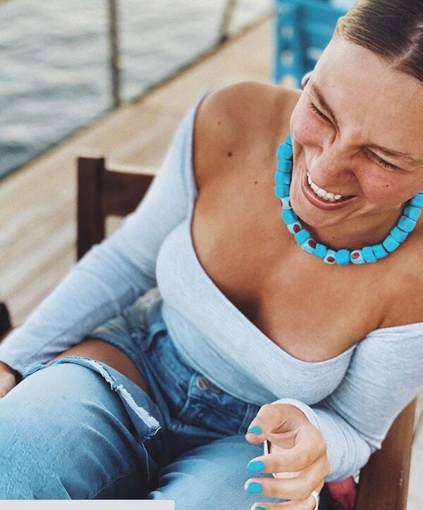 Serenay Sarıkaya'nın Ezgi Mola paylaşımı olay oldu! 3