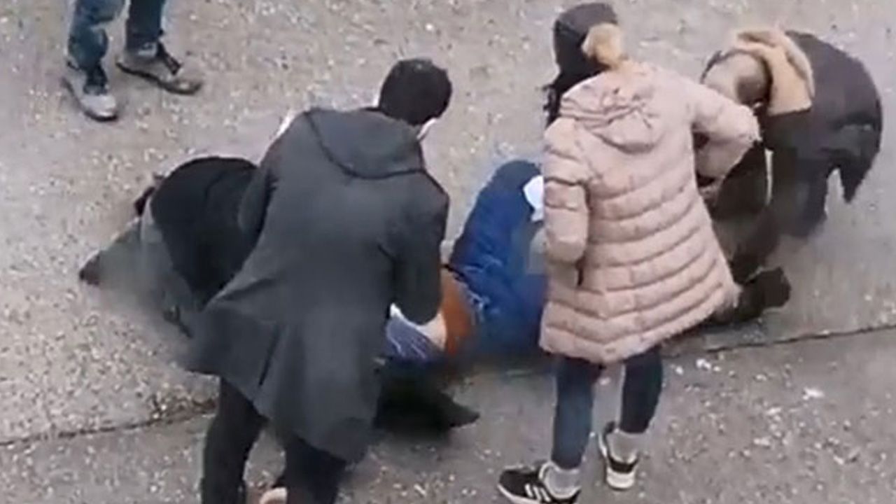 Husumetlisi ile bir kadını sokak ortasında vurduktan sonra aynı silahla canına kıydı! 1