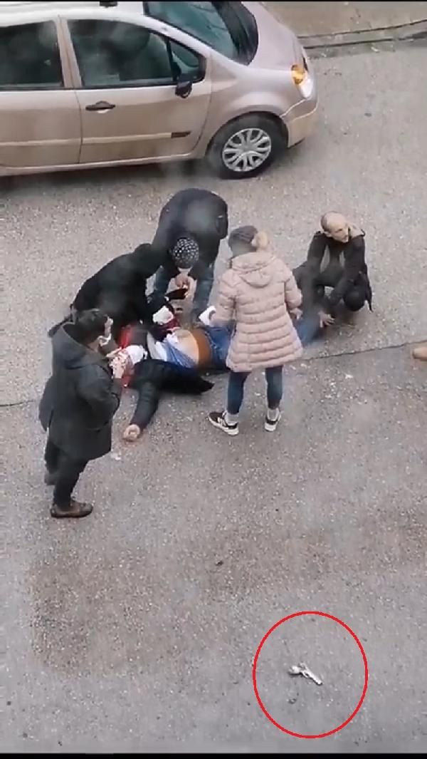 Husumetlisi ile bir kadını sokak ortasında vurduktan sonra aynı silahla canına kıydı! 2