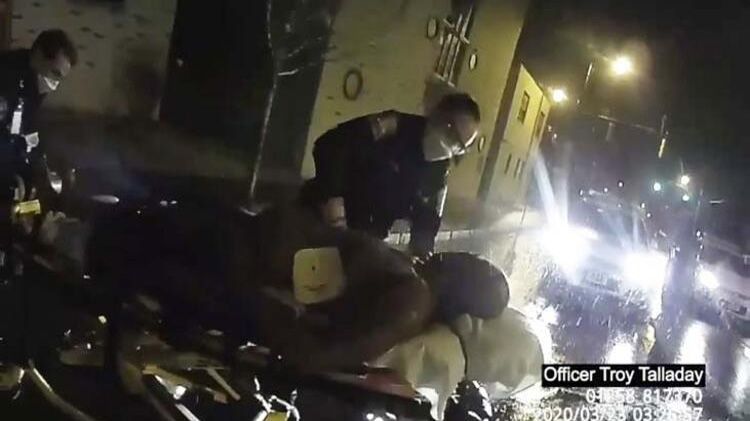 ABD'de polis 9 yaşında kız çocuğuna biber gazı sıktı! 11