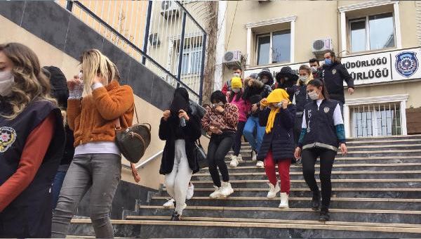 İstanbul'da dev fuhuş operasyonu: 'Ponçik' isimli grup kurmuşlar... 3