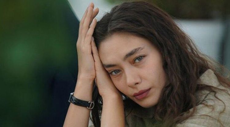 Neslihan Atagül'ün sağlık durumu! 7