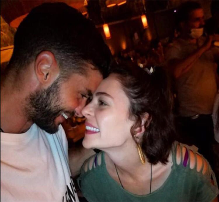 Berk Oktay'dan Yıldız Çağrı Atiksoy'a evlilik teklifi! 8
