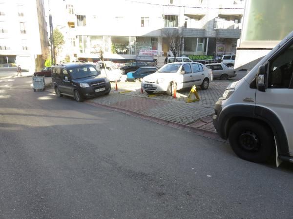 Ümraniye'de sokakta tartıştığı eşini silahla vuran kişi intihar etti! 4