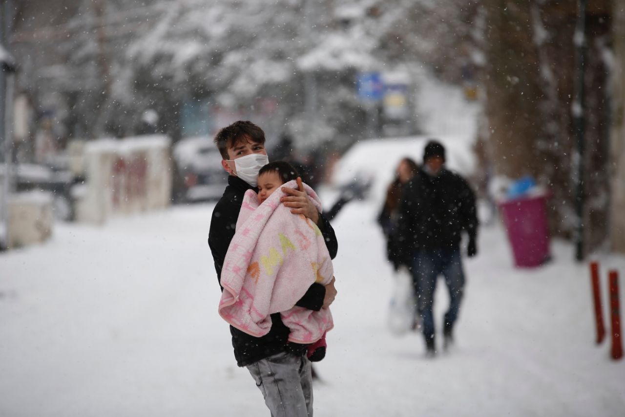 İstanbul ve Ankara'ya kar geri geliyor! 11