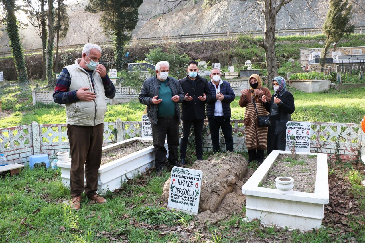 Sakarya’da akılalmaz olay: Mezar taşları çalındı 4