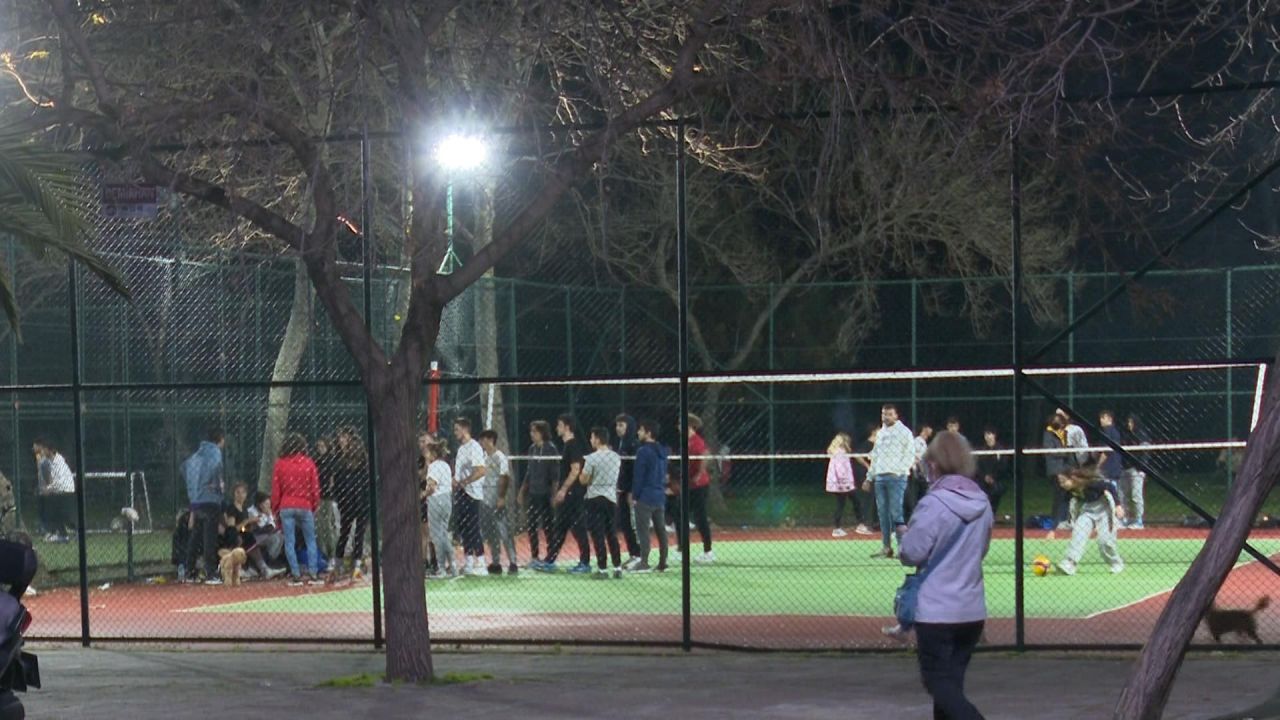 Caddebostan Sahilinde pandemi yok mu 1