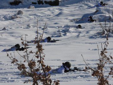 PKK'nın gizli toplantı merkezi dahil 50 hedef vuruldu 13