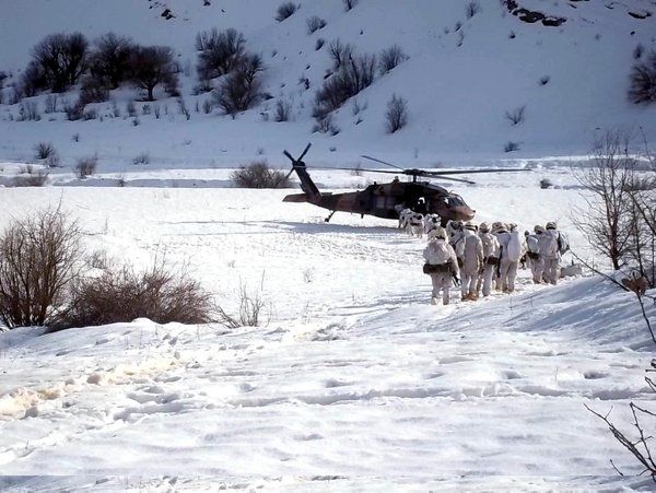 PKK'nın gizli toplantı merkezi dahil 50 hedef vuruldu 8