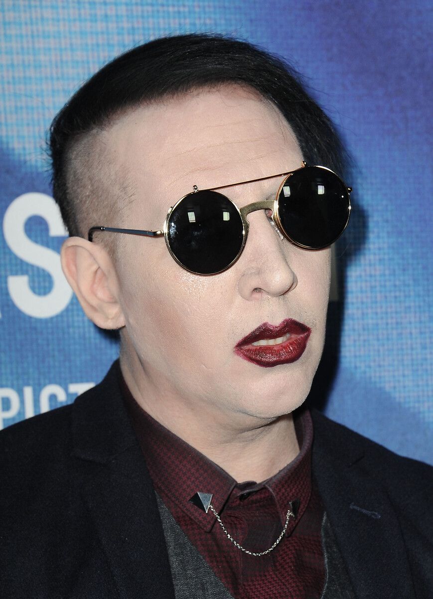 Marilyn Manson'a korkunç bir suçlama daha! Baltayla... 4