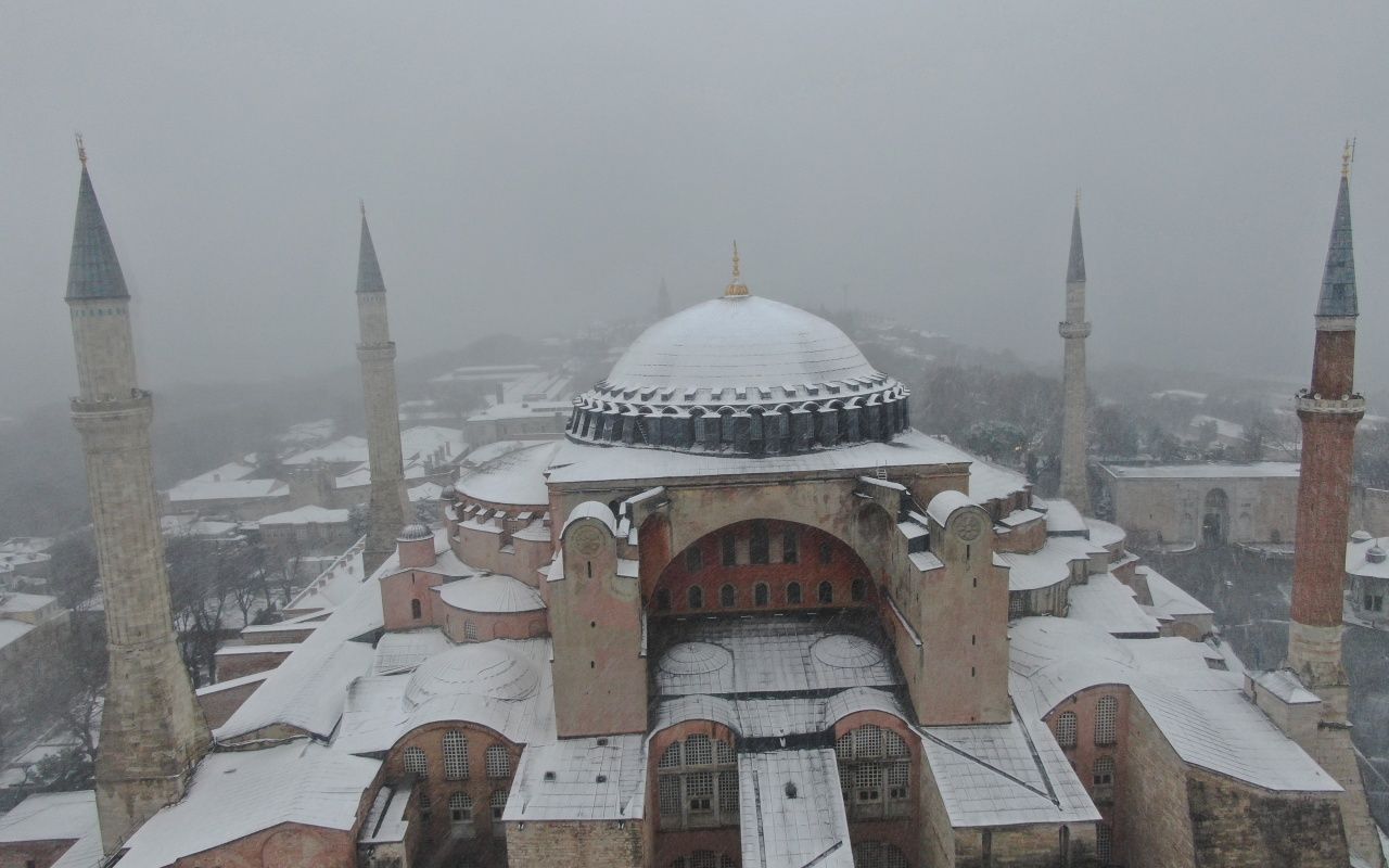 İstanbul beyaz gelinliğini yeniden giydi 1