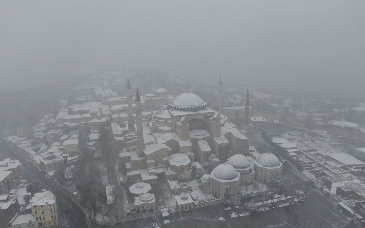 İstanbul beyaz gelinliğini yeniden giydi 8