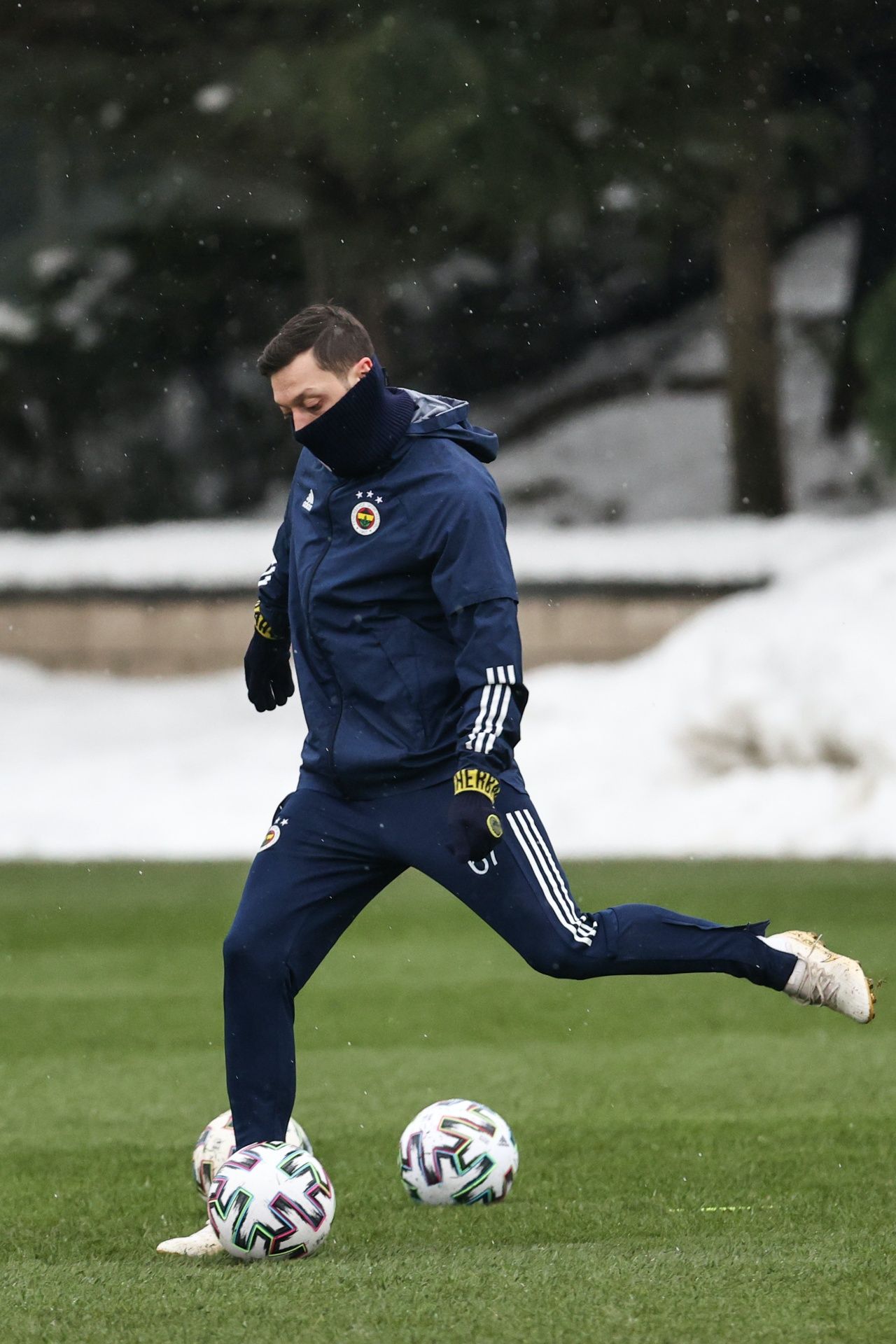 Mesut Özil ilk 11'e yerleşiyor 6