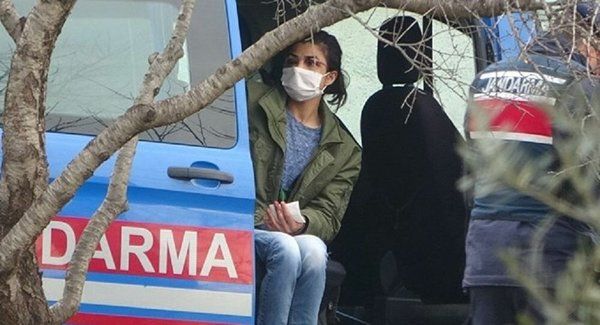 Melek İpek'i o rapor kurtaracak 12