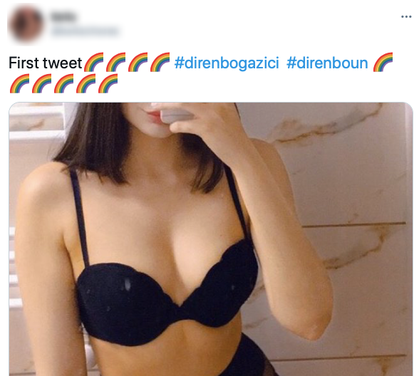 Z kuşağı soyunarak direniyor! 2