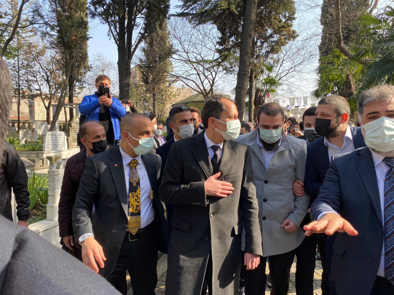 Fatih Erbakan'dan babası Necmettin Erbakan'ın kabrine ziyaret 12