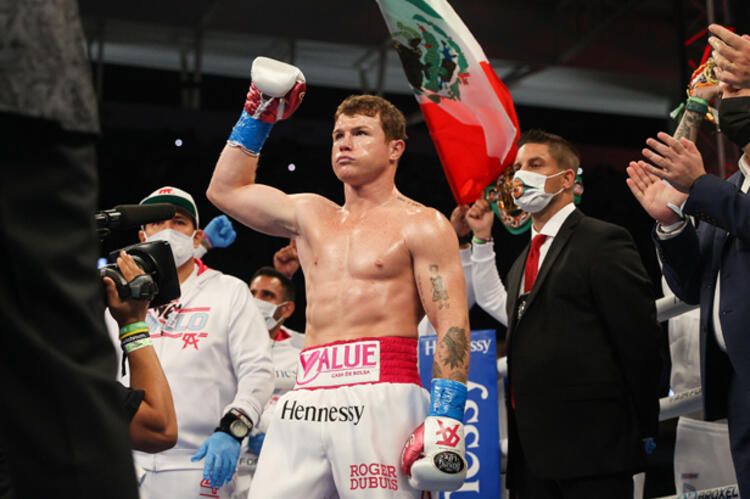 Tarihi maçta Avni Yıldırım, Canelo Alvarez’le karşılaştı! 6
