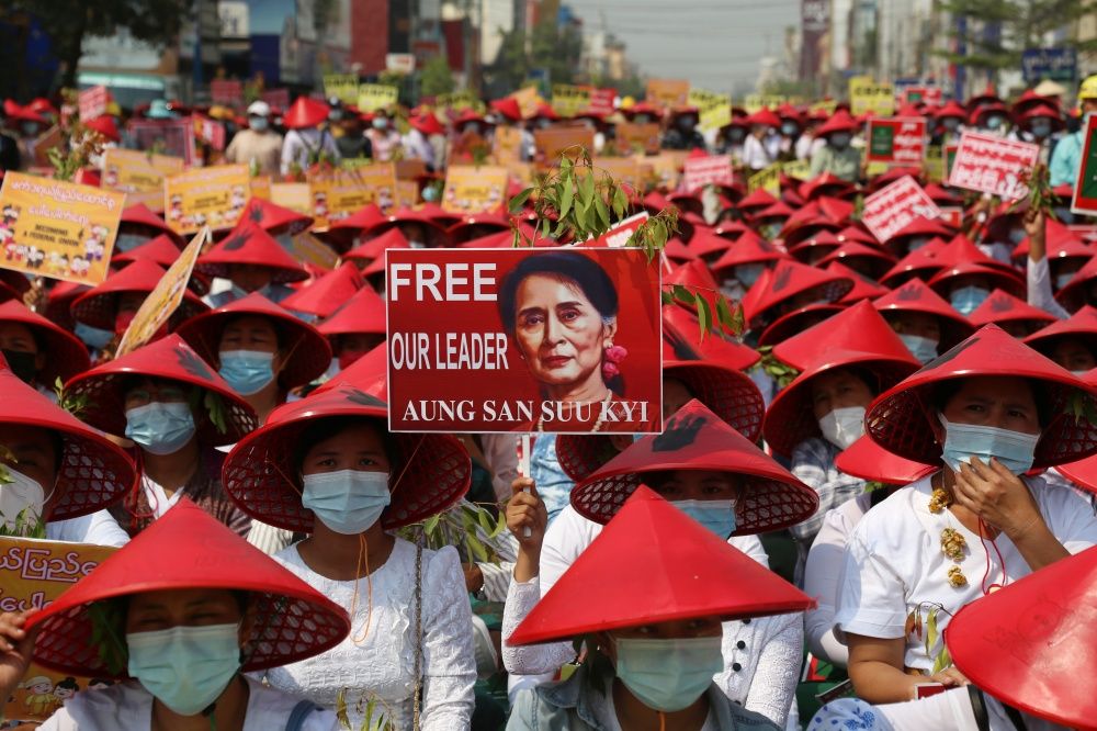 Myanmar’da en kanlı gün: 18 kişi öldürüldü 2