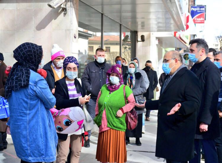 Hafta sonu kısıtlamaları o illerde kalkıyor! 11