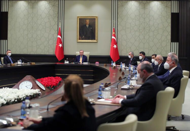 Hafta sonu kısıtlamaları o illerde kalkıyor! 12
