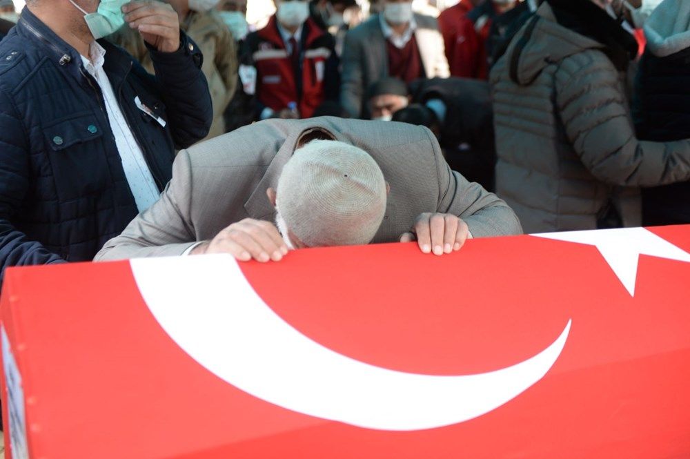 Bitlis şehitlerine veda 12