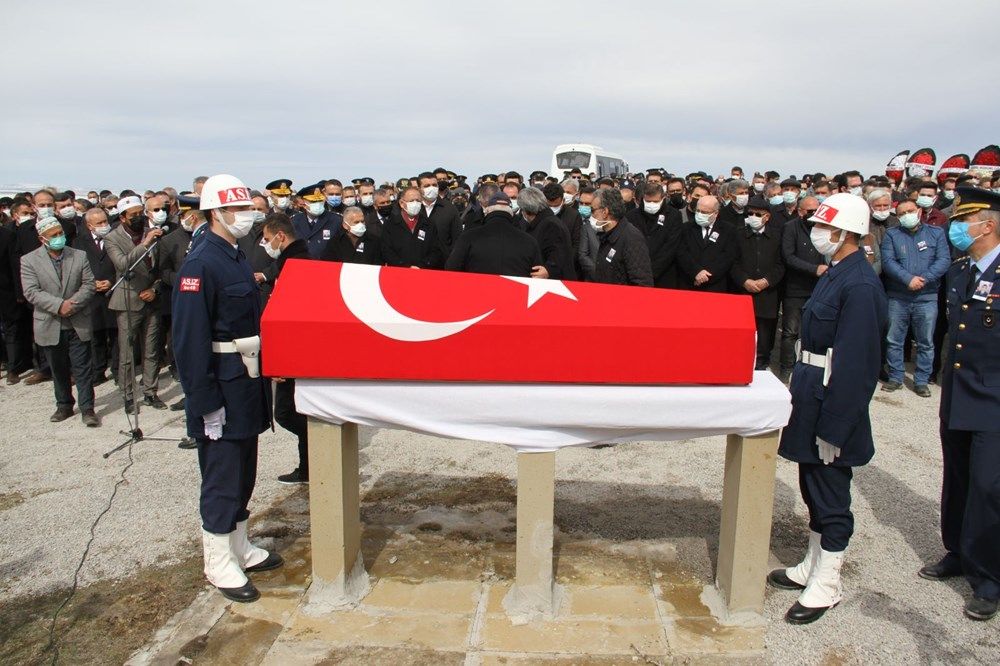 Bitlis şehitlerine veda 4