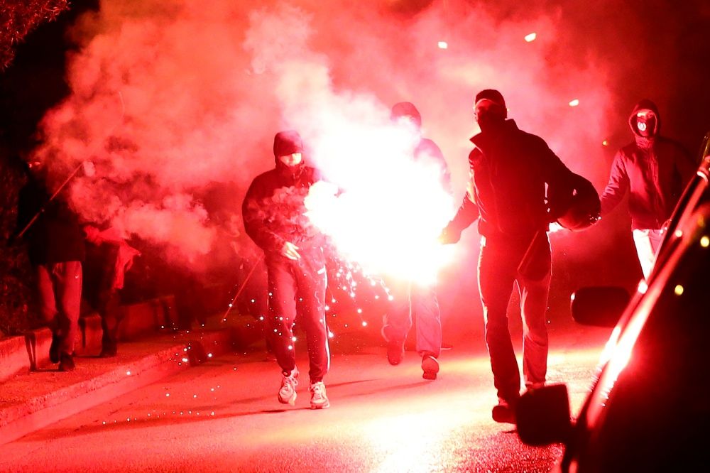 Sokaklar savaş alanına döndü 12