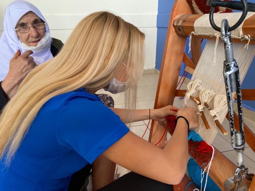 Okuma yazma bilmeyen Teslime nine 86 yaşında eğitimci oldu 11