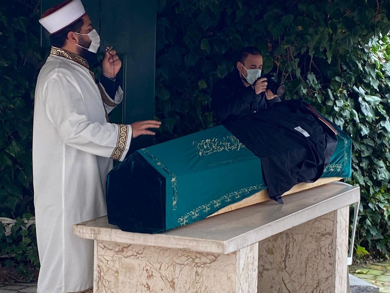 Talihsiz avukat için cenaze töreni 6