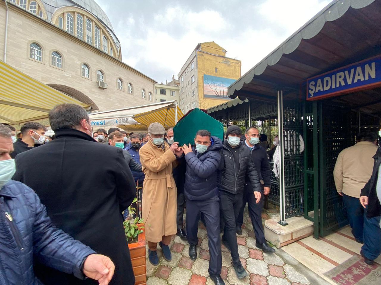 Talihsiz avukat için cenaze töreni 8